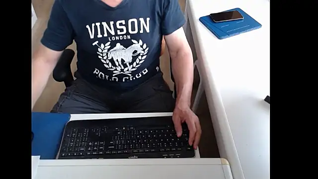 dutchpornking online show from July 21, 2026, 6:16 am