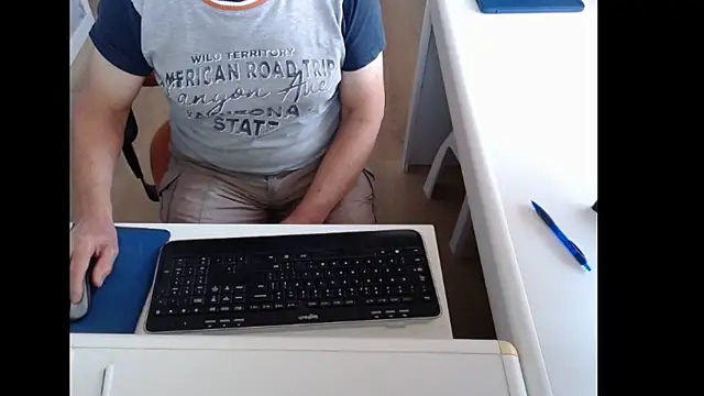 dutchpornking online show from August 7, 2026, 6:26 am
