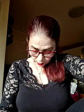 Snapshot of Chriss_Tinaa chatting on May 4, 2026, 3:24 am Chriss Tinaa online show from May 4, 2026, 3:24 am