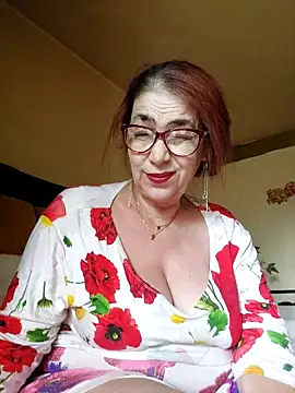 Snapshot of Chriss_Tinaa chatting on May 31, 2026, 3:08 pm Chriss Tinaa online show from May 31, 2026, 3:08 pm
