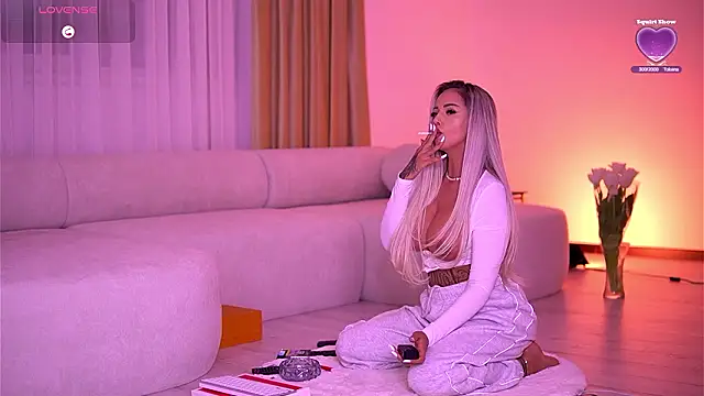 MelanieLexxx online show from March 9, 2026, 8:02 pm