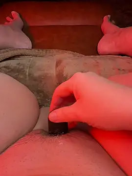 bigirl1979 online show from February 8, 2026, 1:03 pm