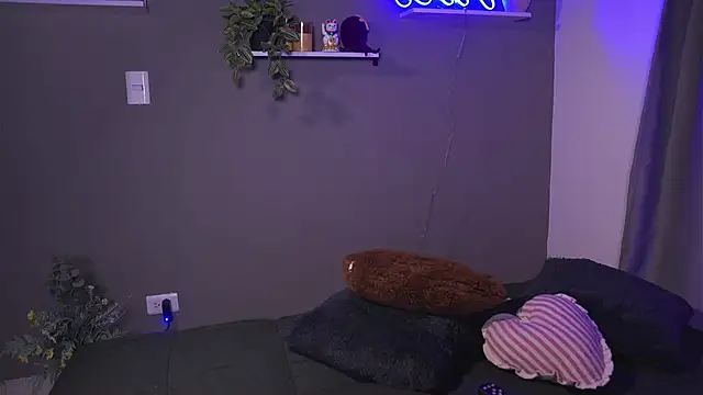 HannahEvanss online show from October 3, 2025, 6:16 pm