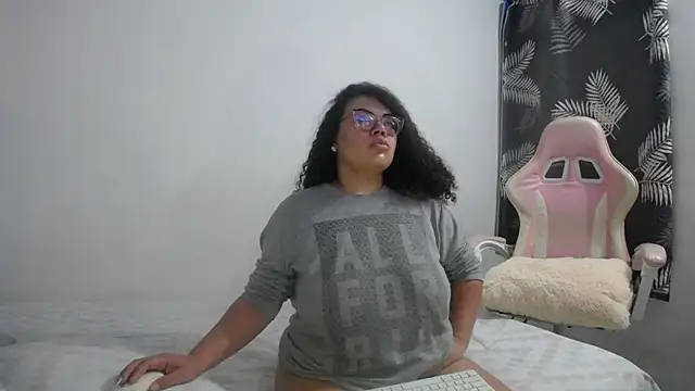 Snapshot of mabigomez00 chatting on March 13, 2026, 9:16 am mabigomez00 online show from March 13, 2026, 9:16 am