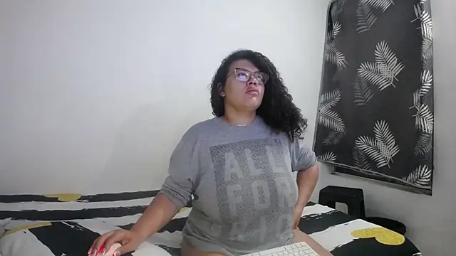 Snapshot of mabigomez00 chatting on March 24, 2026, 9:25 am mabigomez00 online show from March 24, 2026, 9:25 am