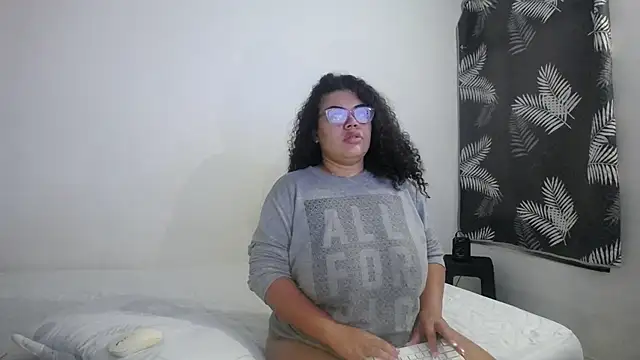 Snapshot of mabigomez00 chatting on March 27, 2026, 9:10 am mabigomez00 online show from March 27, 2026, 9:10 am