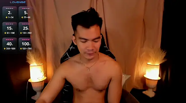 000batman000 online show from February 20, 2025, 1:36 am