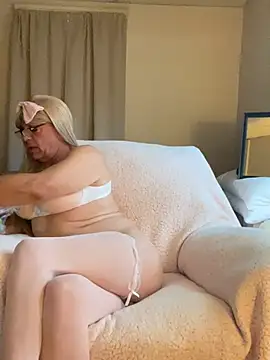 RileyDix online show from May 31, 2026, 11:06 am