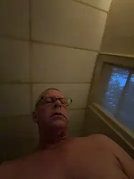 RileyDix online show from August 2, 2026, 9:41 am