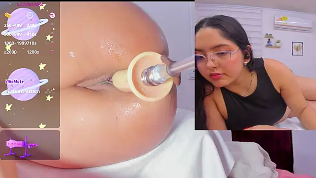 Snapshot of sofi_velez chatting on February 22, 2025, 4:29 am sofi velez online show from February 22, 2025, 4:29 am