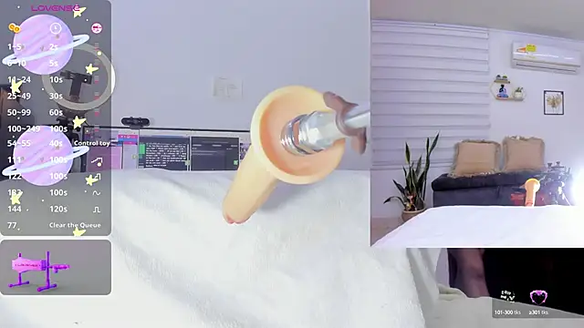 Snapshot of sofi_velez chatting on March 12, 2025, 1:25 am sofi velez online show from March 12, 2025, 1:25 am