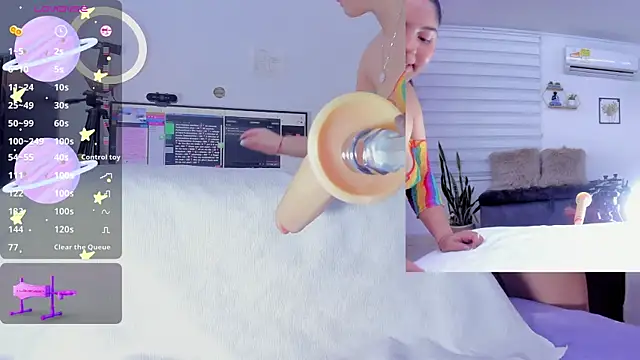 Snapshot of sofi_velez chatting on March 16, 2025, 1:38 am sofi velez online show from March 16, 2025, 1:38 am