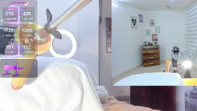 Snapshot of sofi_velez chatting on September 23, 2025, 5:16 pm sofi velez online show from September 23, 2025, 5:16 pm