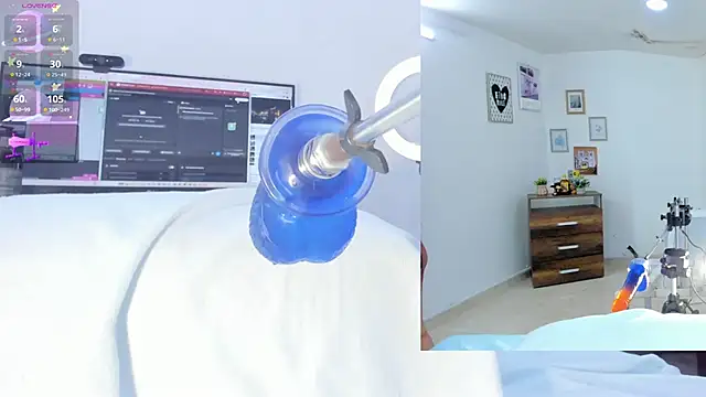 Snapshot of sofi_velez chatting on October 6, 2025, 5:21 pm sofi velez online show from October 6, 2025, 5:21 pm