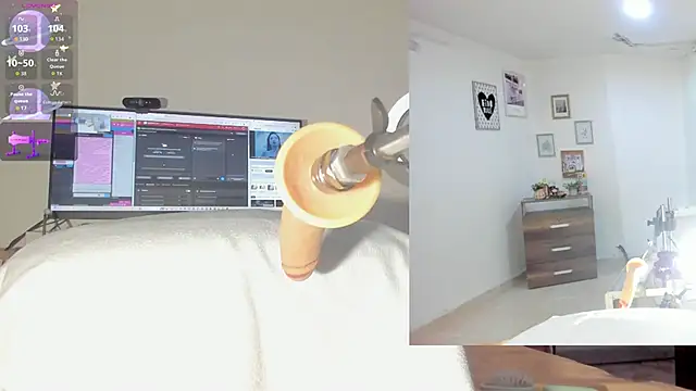 Snapshot of sofi_velez chatting on October 13, 2025, 5:24 pm sofi velez online show from October 13, 2025, 5:24 pm