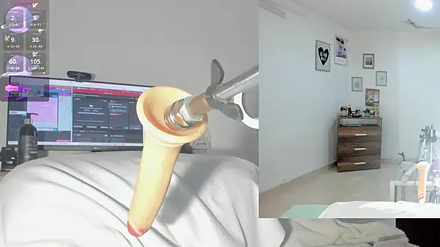 Snapshot of sofi_velez chatting on October 21, 2025, 5:24 pm sofi velez online show from October 21, 2025, 5:24 pm