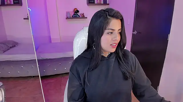 Catalinaa martinez online show from January 17, 2025, 11:51 pm