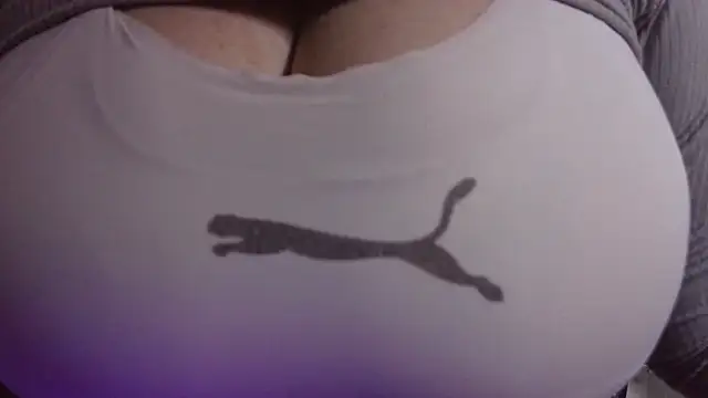 AnnyelinnaLove online show from November 3, 2025, 5:42 am