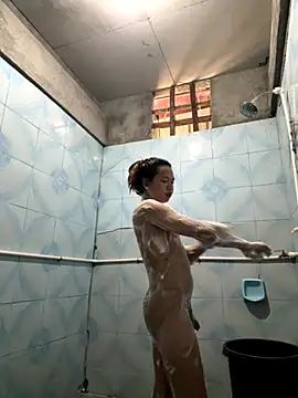 Snapshot of Kiana_Lee chatting on November 18, 2025, 4:28 am Kiana Lee online show from November 18, 2025, 4:28 am