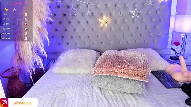 Kaitlyn Brwon online show from January 11, 2025, 6:56 am