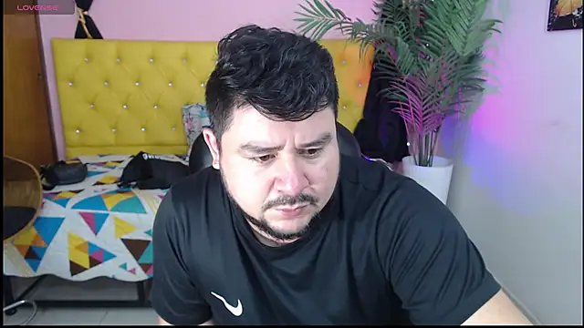 oso dirty  online show from December 4, 2024, 5:33 pm