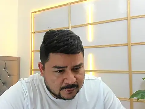 Snapshot of oso_dirty_ chatting on July 14, 2026, 5:51 pm oso dirty online show from July 14, 2026, 5:51 pm