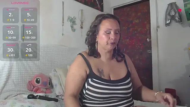 Snapshot of BiirdyDavis chatting on October 17, 2025, 11:02 am BiirdyDavis online show from October 17, 2025, 11:02 am