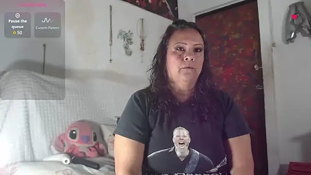 Snapshot of BiirdyDavis chatting on October 18, 2025, 11:00 am BiirdyDavis online show from October 18, 2025, 11:00 am