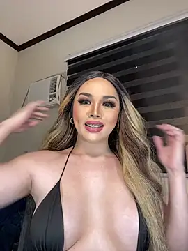 MISSANACONDA online show from February 2, 2025, 12:30 am