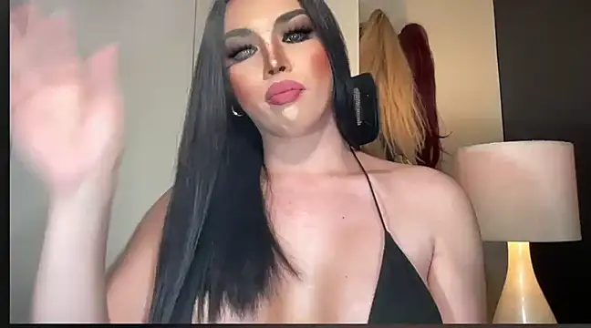 MISSANACONDA online show from February 6, 2025, 5:46 am