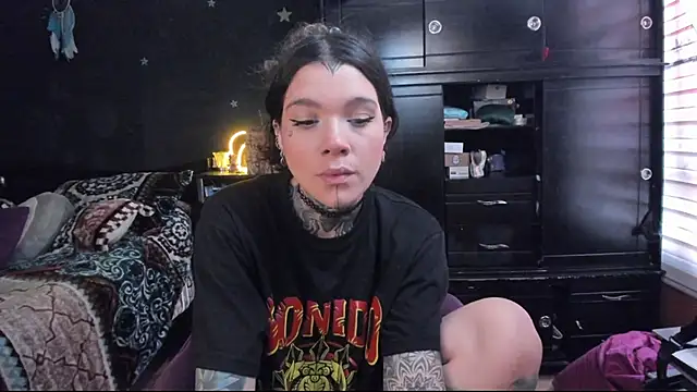 Lilmarieee online show from March 4, 2025, 3:15 pm