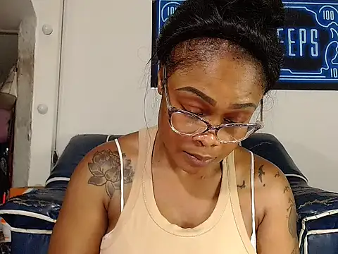 alexiaao9 online show from May 10, 2026, 6:24 pm