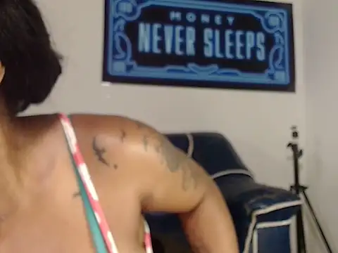 alexiaao9 online show from May 12, 2026, 2:41 am