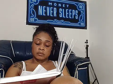 alexiaao9 online show from June 1, 2026, 3:52 am