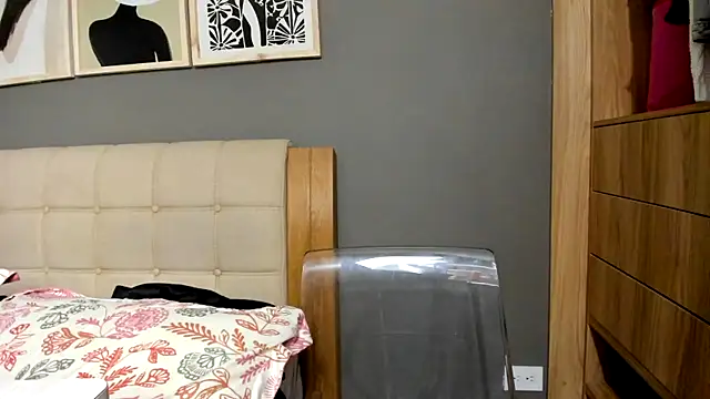 Ash milk online show from May 21, 2026, 2:07 am