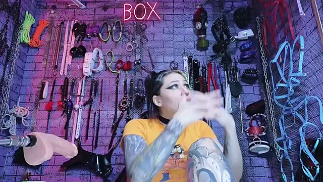 PANDORANEZZ online show from December 10, 2024, 10:49 am
