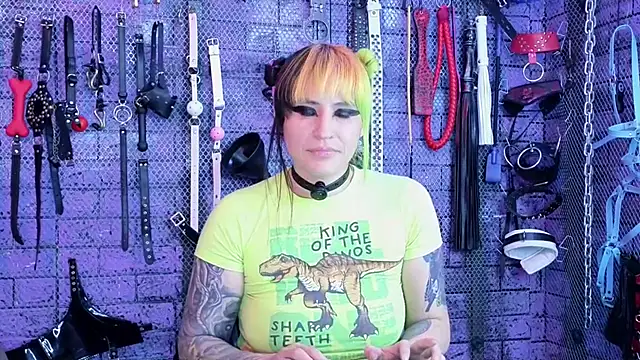 PANDORANEZZ online show from April 26, 2026, 6:05 pm