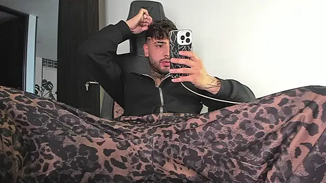 Snapshot of imferrer chatting on April 10, 2026, 10:14 pm imferrer online show from April 10, 2026, 10:14 pm