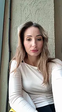 Snapshot of YOUR-KARINA chatting on October 30, 2025, 9:33 am YOUR-KARINA online show from October 30, 2025, 9:33 am