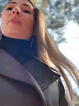 YOUR-KARINA online show from March 19, 2026, 5:33 am