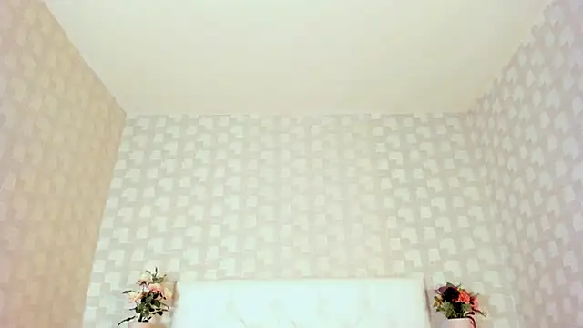Snapshot of NatsumiHun chatting on June 18, 2026, 9:14 am NatsumiHun online show from June 18, 2026, 9:14 am