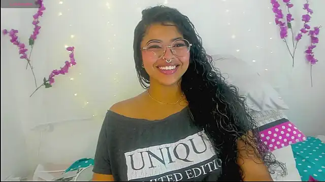 moana taylor online show from September 13, 2025, 11:21 am