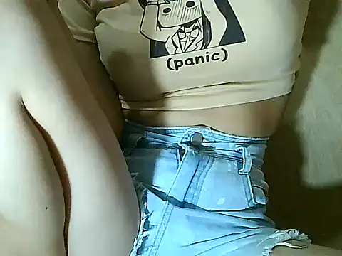 Snapshot of PinaySkinnyGirl chatting on November 1, 2025, 1:24 pm PinaySkinnyGirl online show from November 1, 2025, 1:24 pm