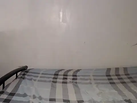 Snapshot of cum2mama chatting on October 14, 2025, 9:10 am cum2mama online show from October 14, 2025, 9:10 am