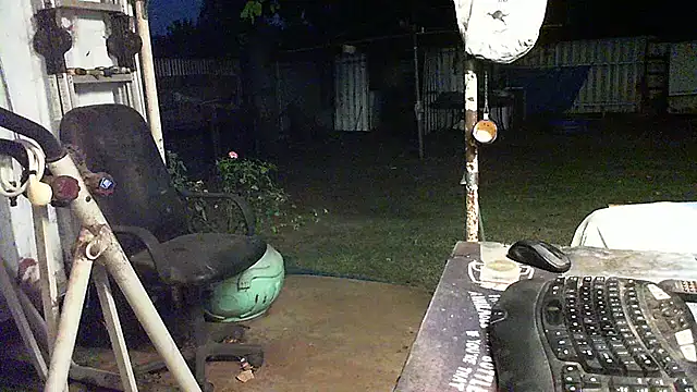 herbie010666 online show from December 26, 2024, 9:44 am