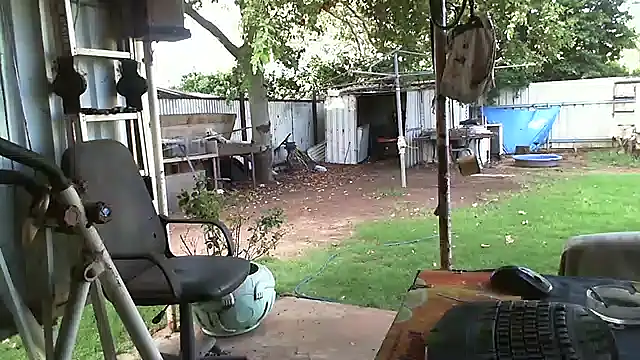 herbie010666 online show from February 11, 2025, 7:54 am