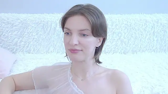 Beauty Alex online show from March 23, 2026, 3:32 am