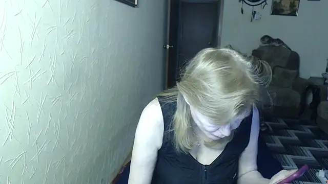 Snapshot of Sexy_Irene chatting on December 22, 2025, 12:35 pm Sexy Irene online show from December 22, 2025, 12:35 pm