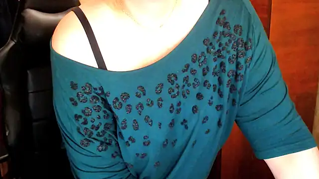 Snapshot of AlisaHot55 chatting on February 16, 2026, 11:06 am AlisaHot55 online show from February 16, 2026, 11:06 am