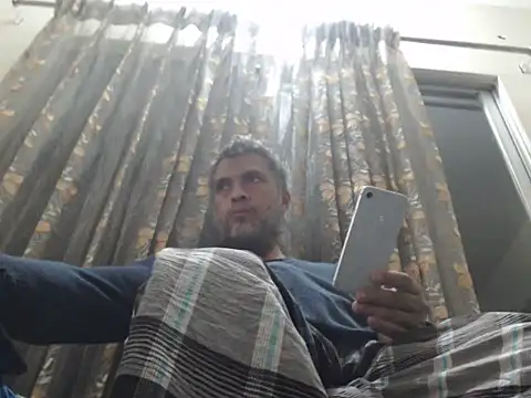 HOW70 online show from February 5, 2026, 6:34 pm